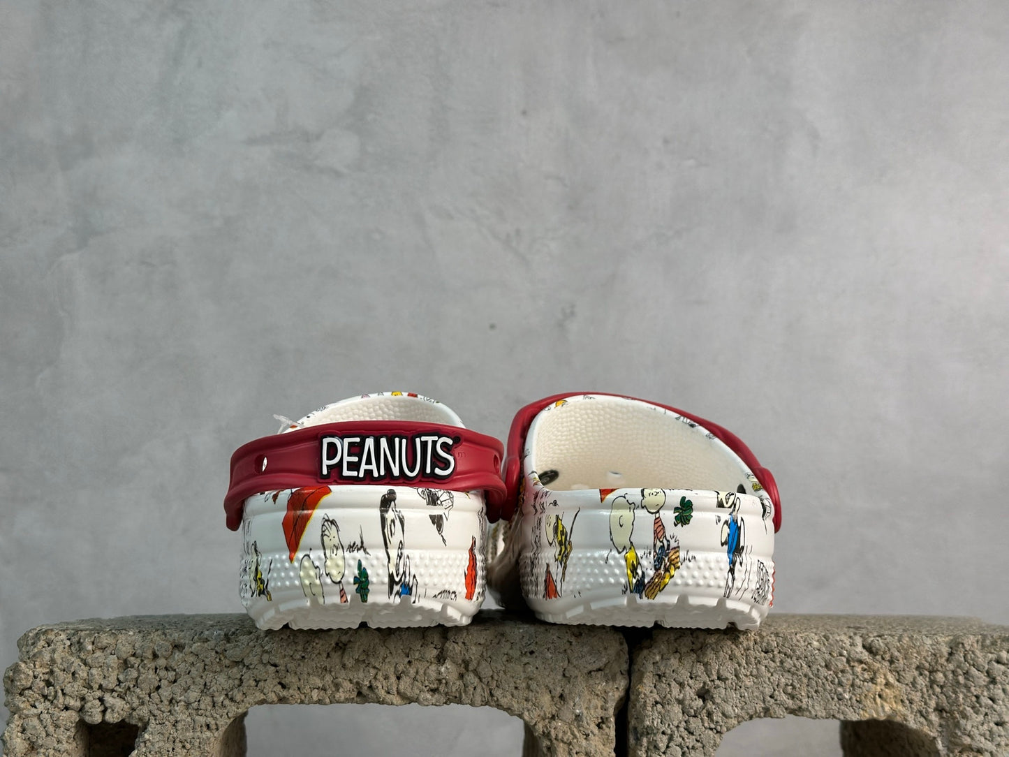 Crocs Classic Peanuts Clog
