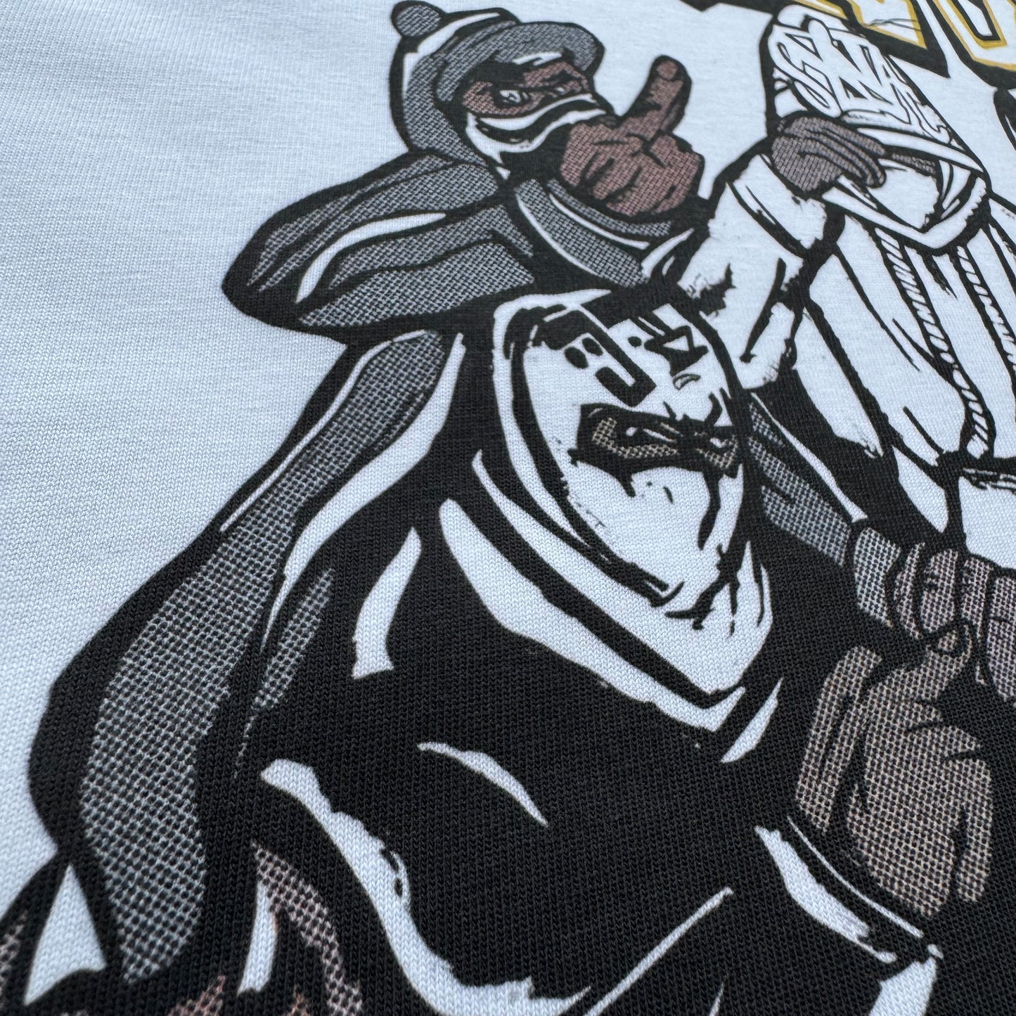 Syna World T-shirt
