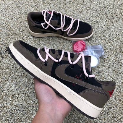 Jordan 1 Low