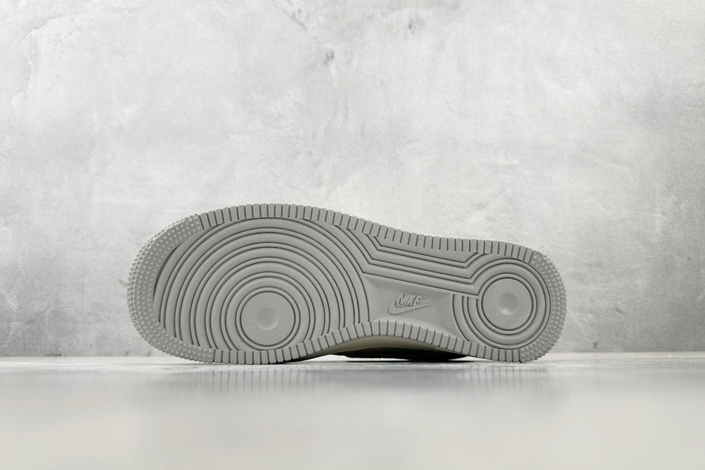 Louis Vuitton x Nike Air Force 1