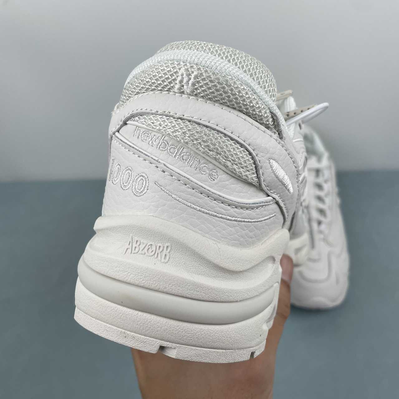 New Balance 1000