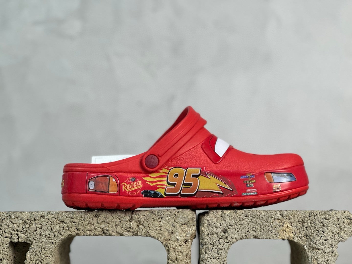 Crocs Classic Clog "Lightning McQueen"
