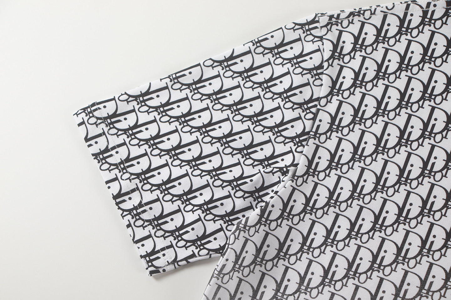 Dior T-shirt
