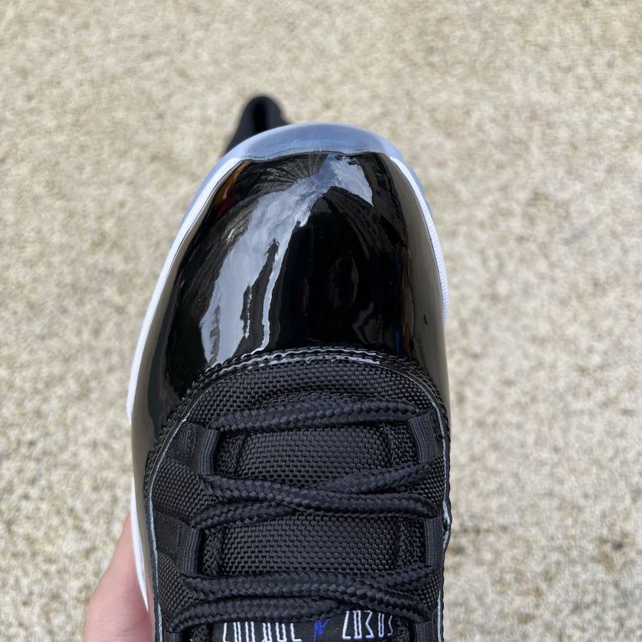 Air Jordan 11