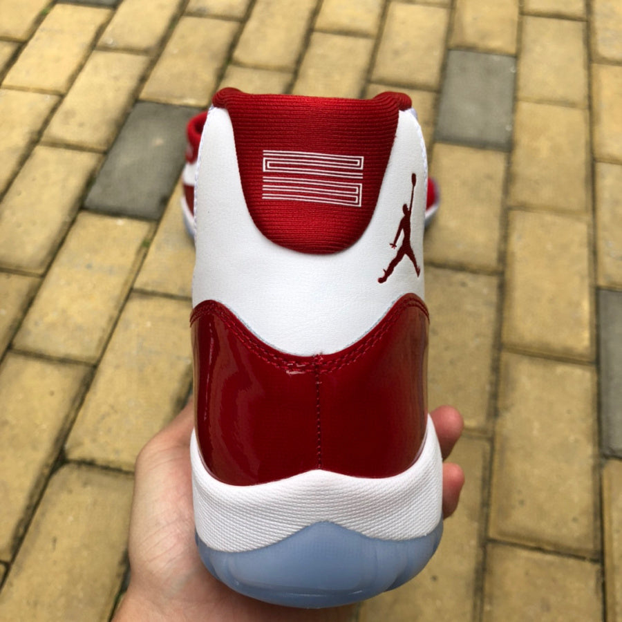Air Jordan 11