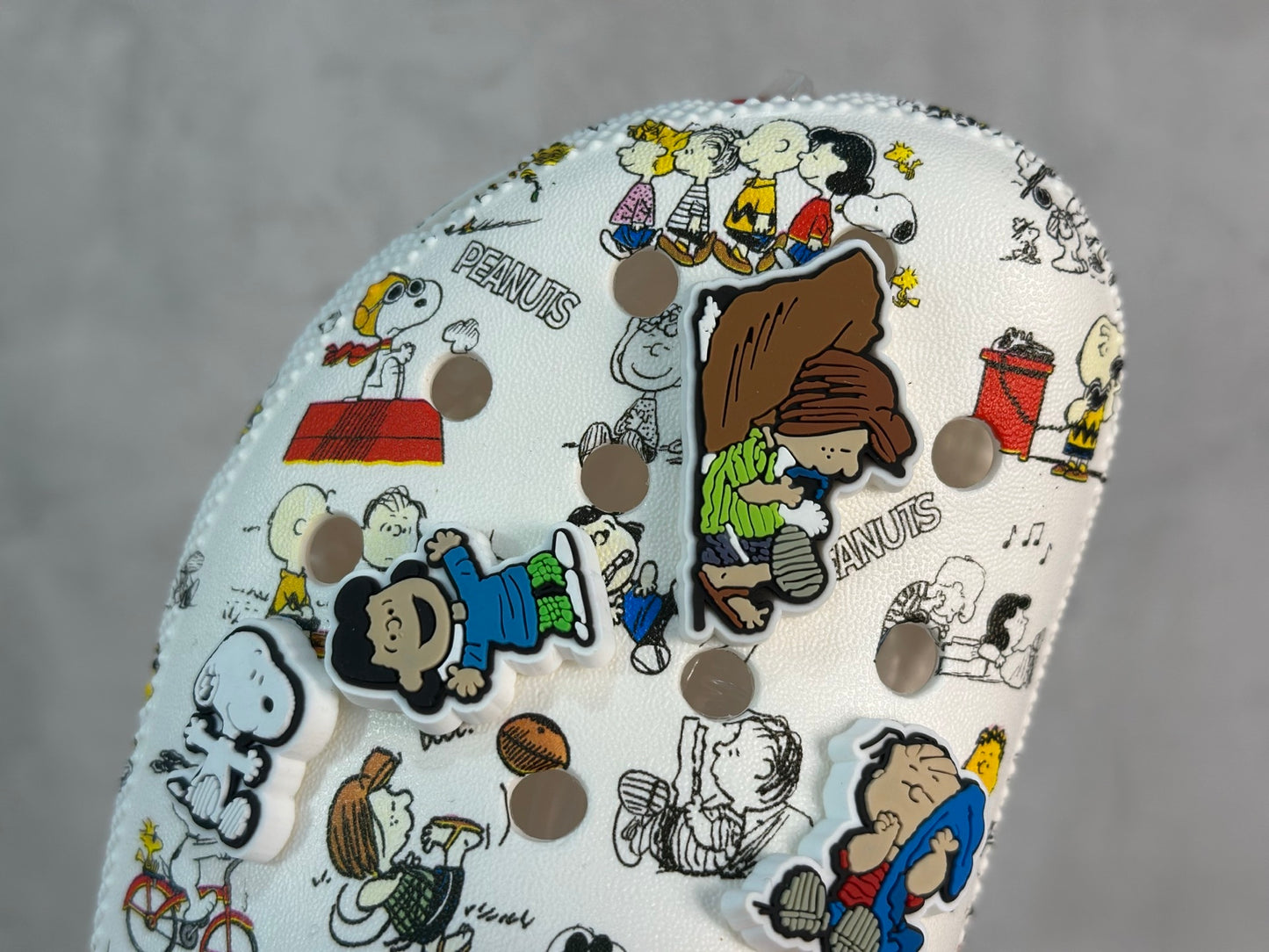 Crocs Classic Peanuts Clog