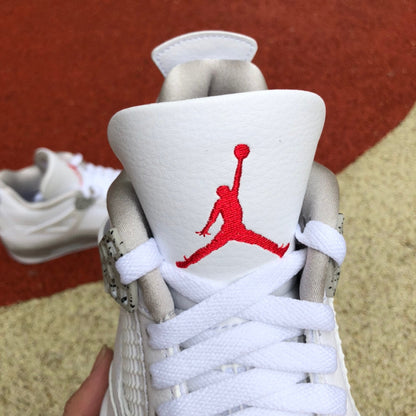 Air Jordan 4