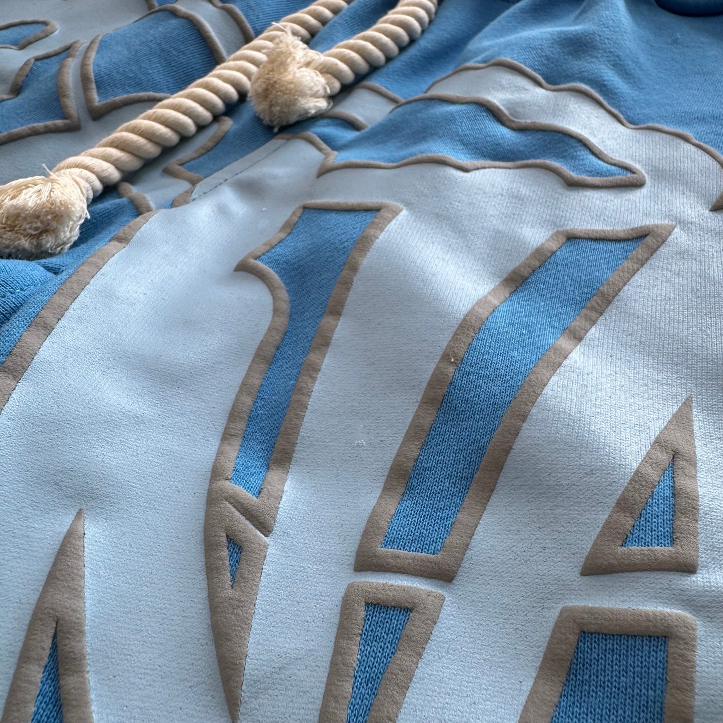 Syna World T-shirt