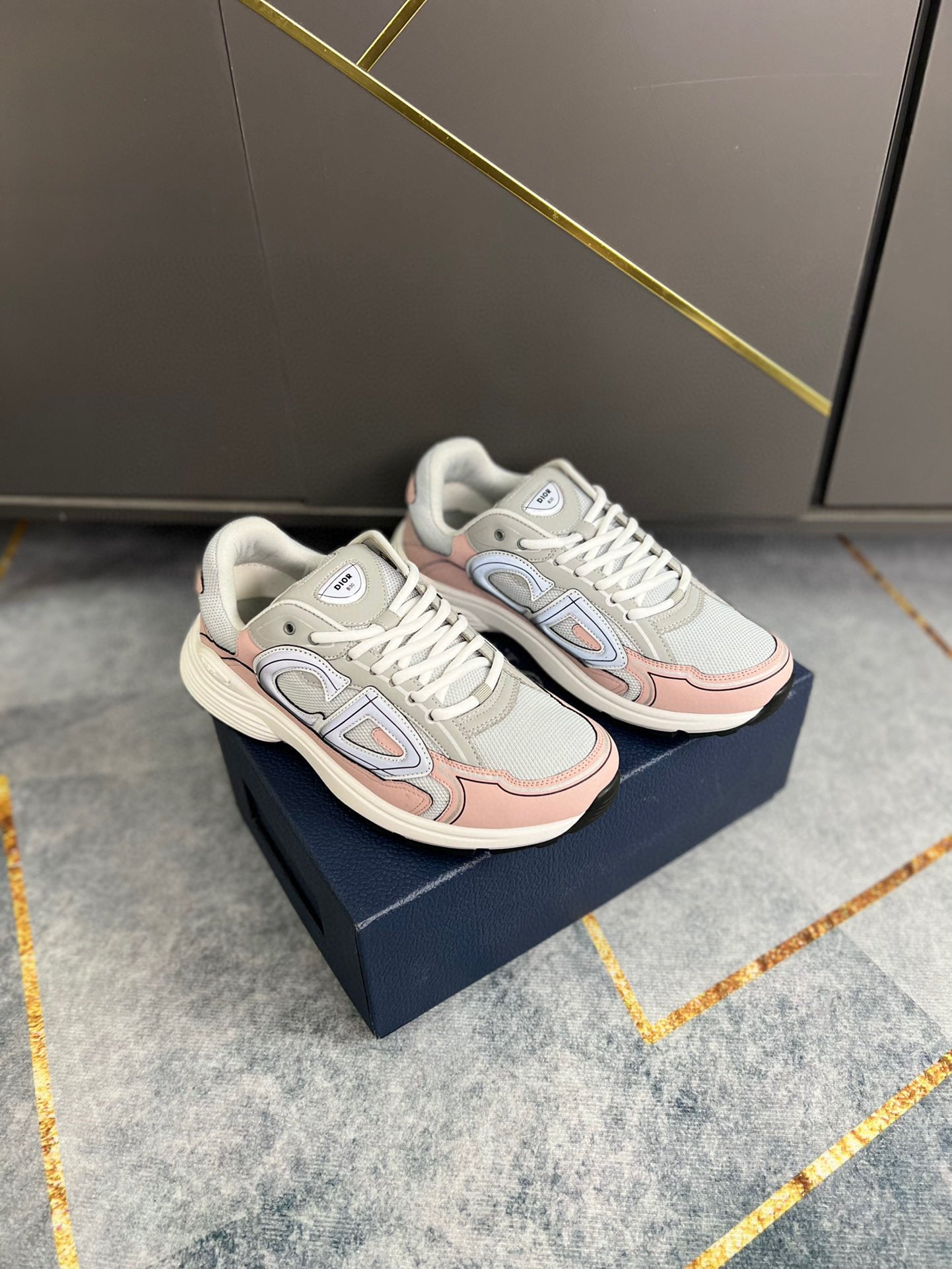 Dior B30
