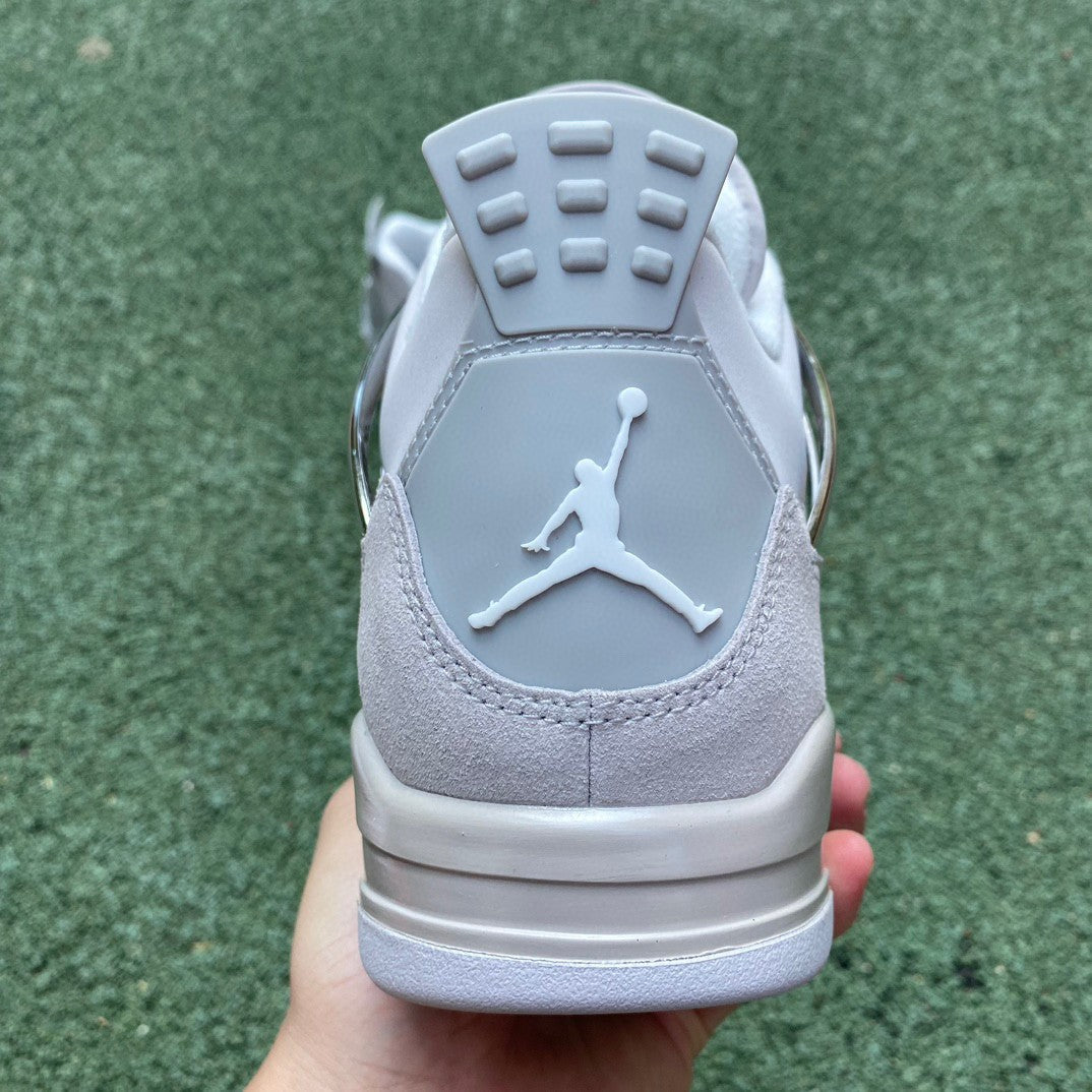 Air Jordan 4