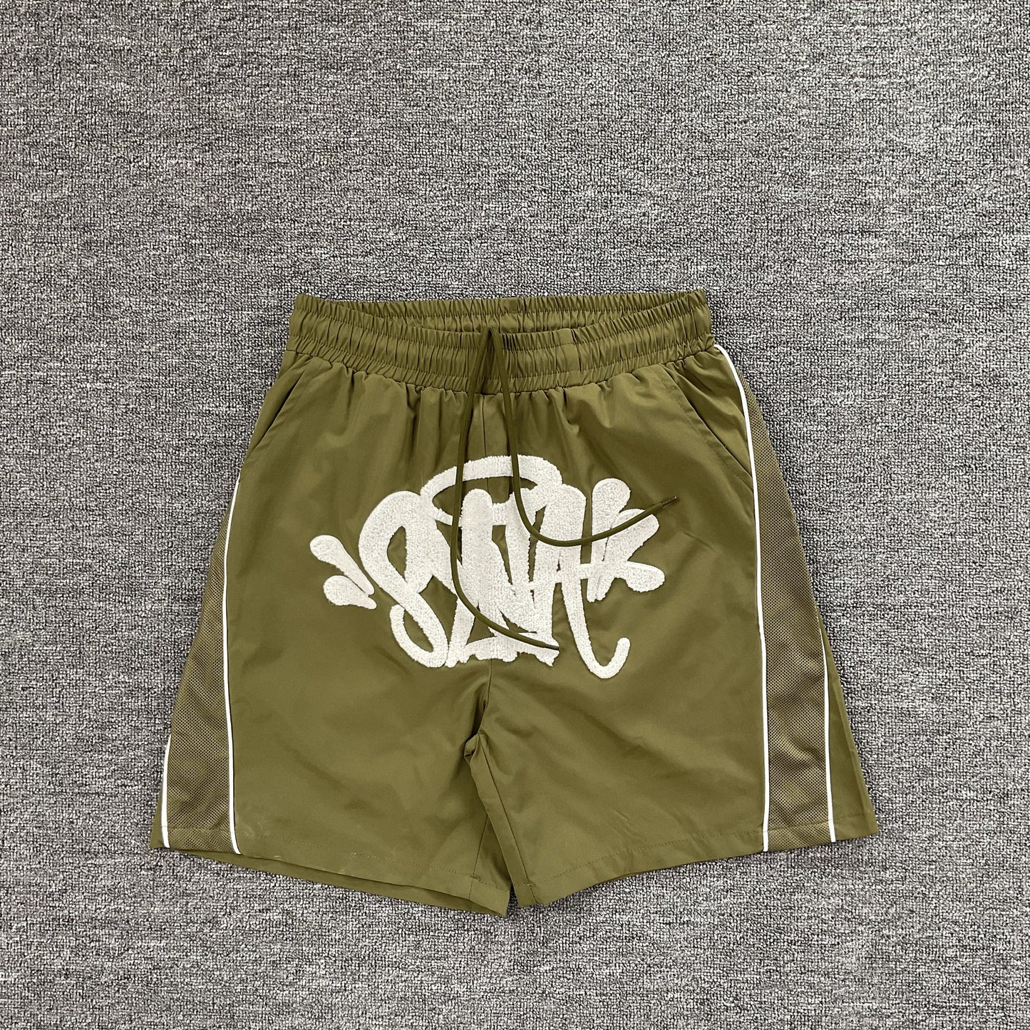 Syna World Short