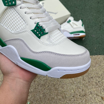 Air Jordan 4