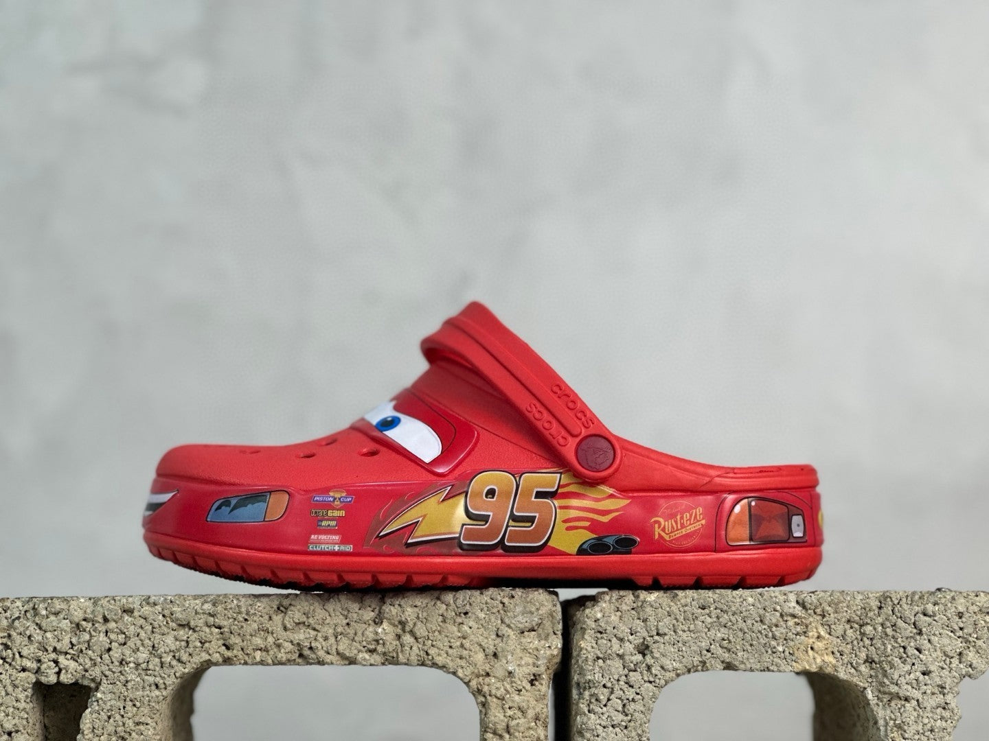 Crocs Classic Clog "Lightning McQueen"