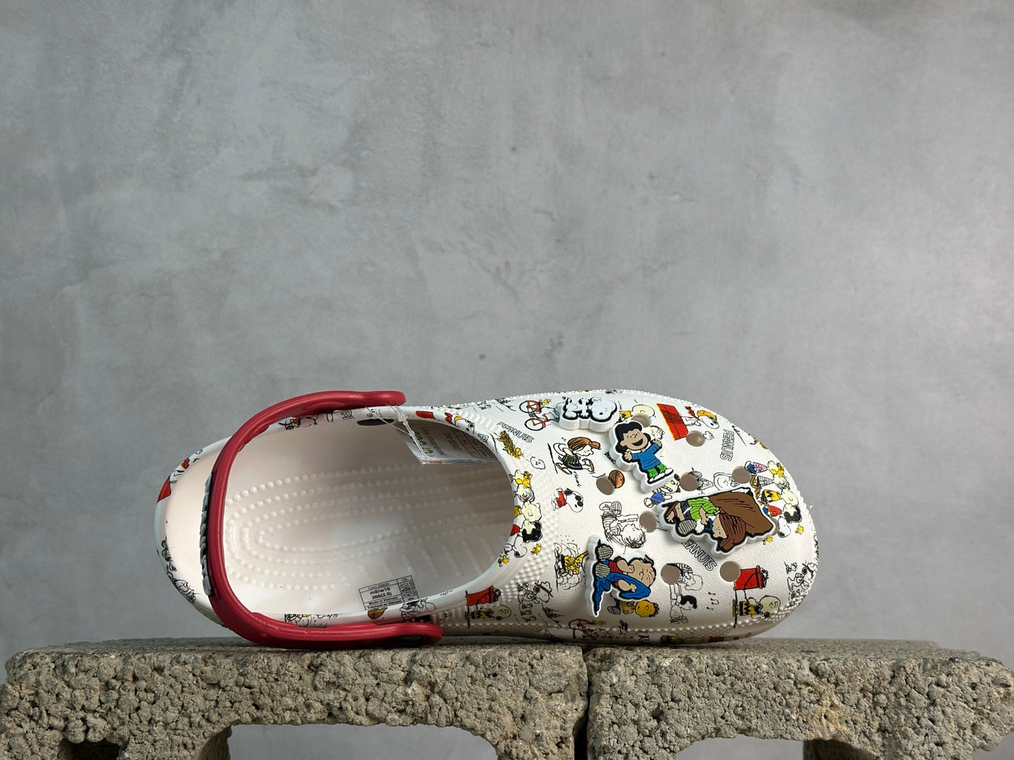 Crocs Classic Peanuts Clog