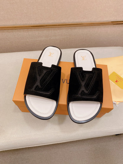 Louis Vuitton Chinelos