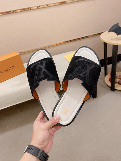 Louis Vuitton Chinelos