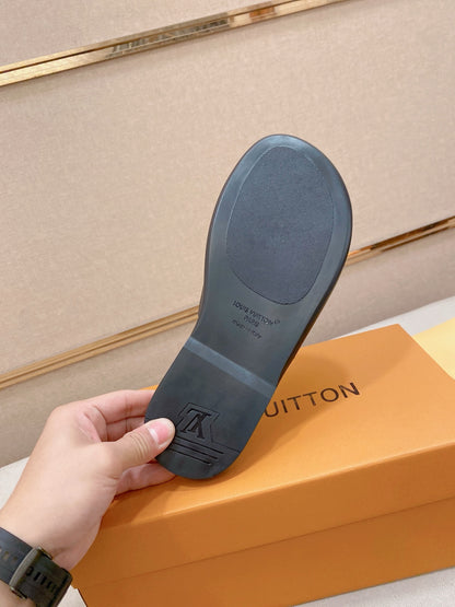 Louis Vuitton Chinelos