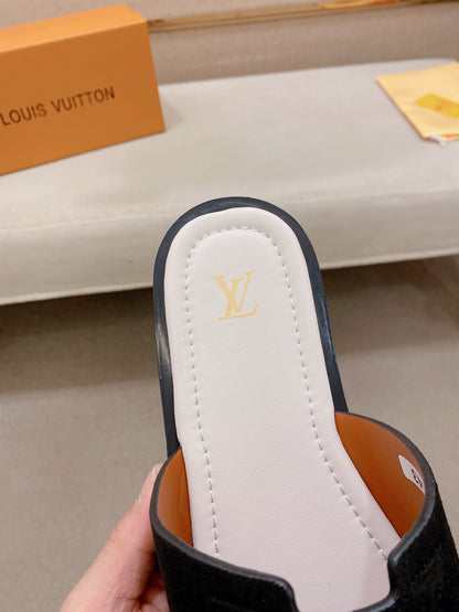 Louis Vuitton Chinelos