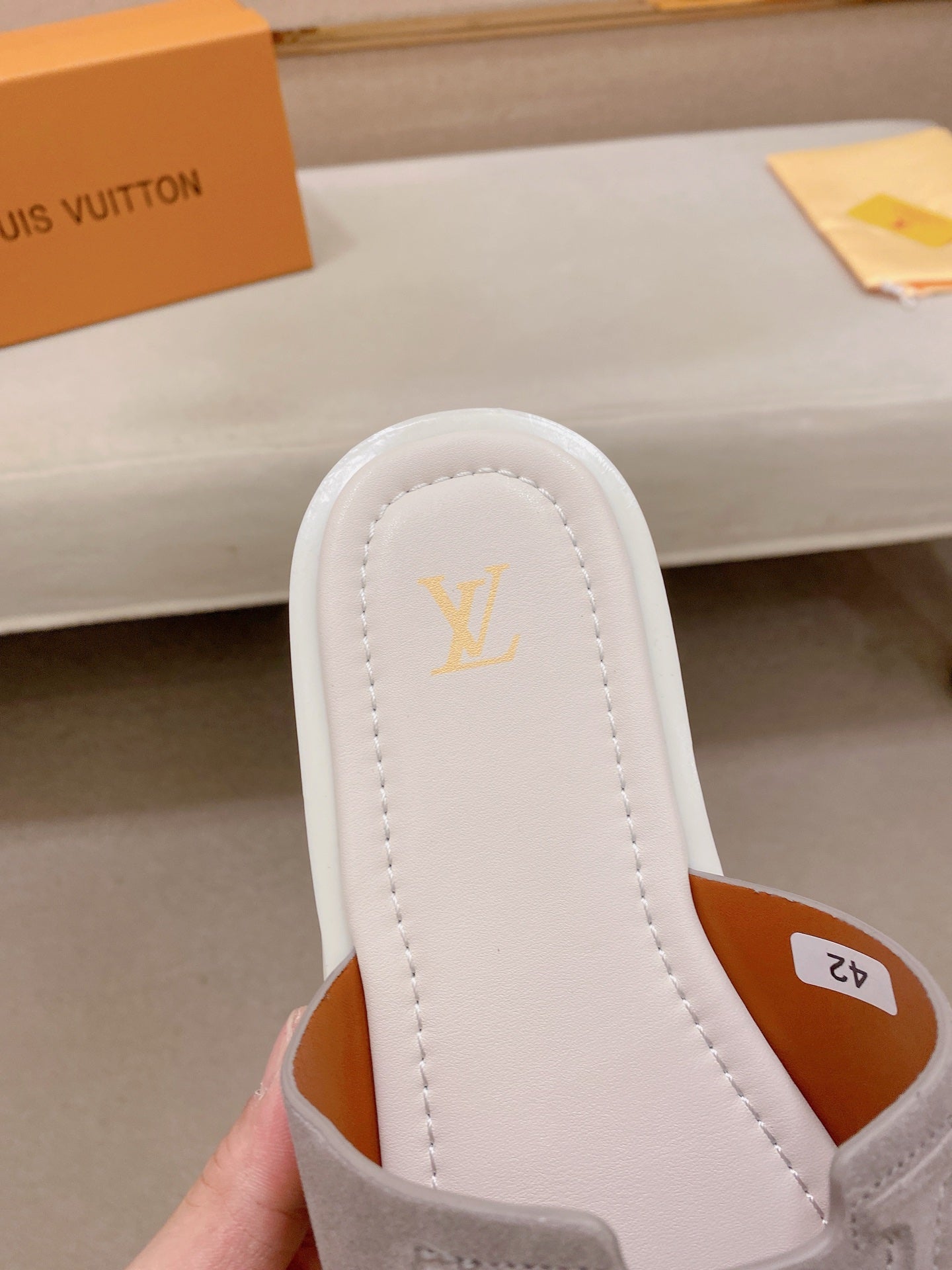 Louis Vuitton Chinelos
