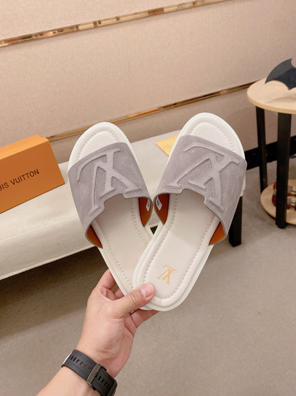 Louis Vuitton Chinelos