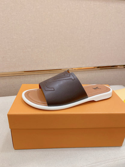 Louis Vuitton Chinelos
