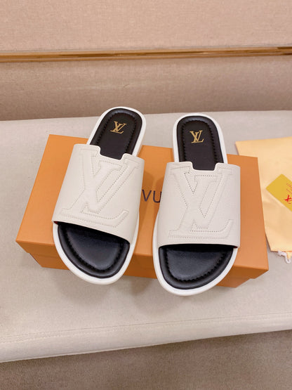 Louis Vuitton Chinelos