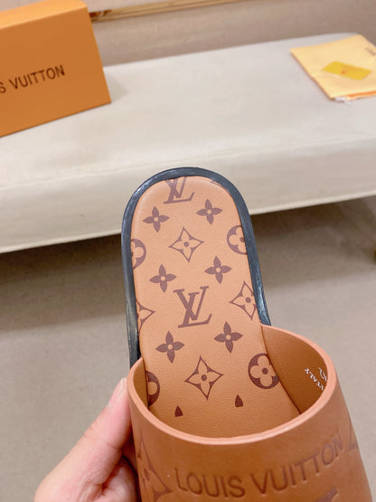 Louis Vuitton Chinelos