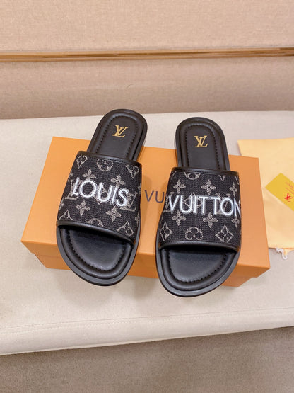 Louis Vuitton Chinelos