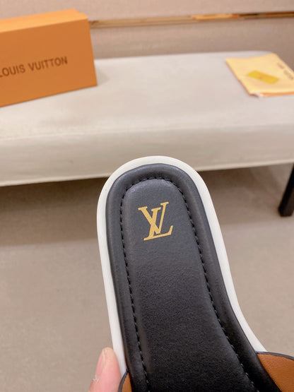 Louis Vuitton Chinelos