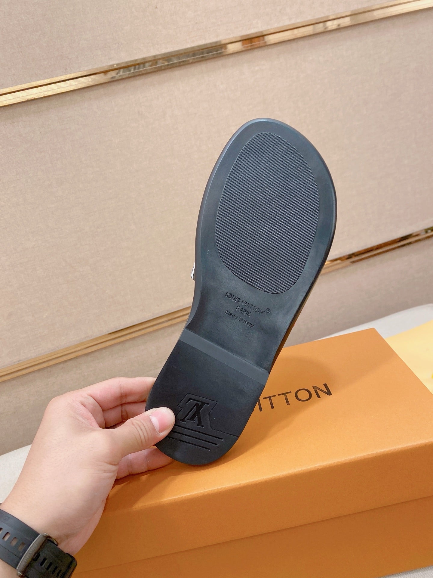 Louis Vuitton Chinelos