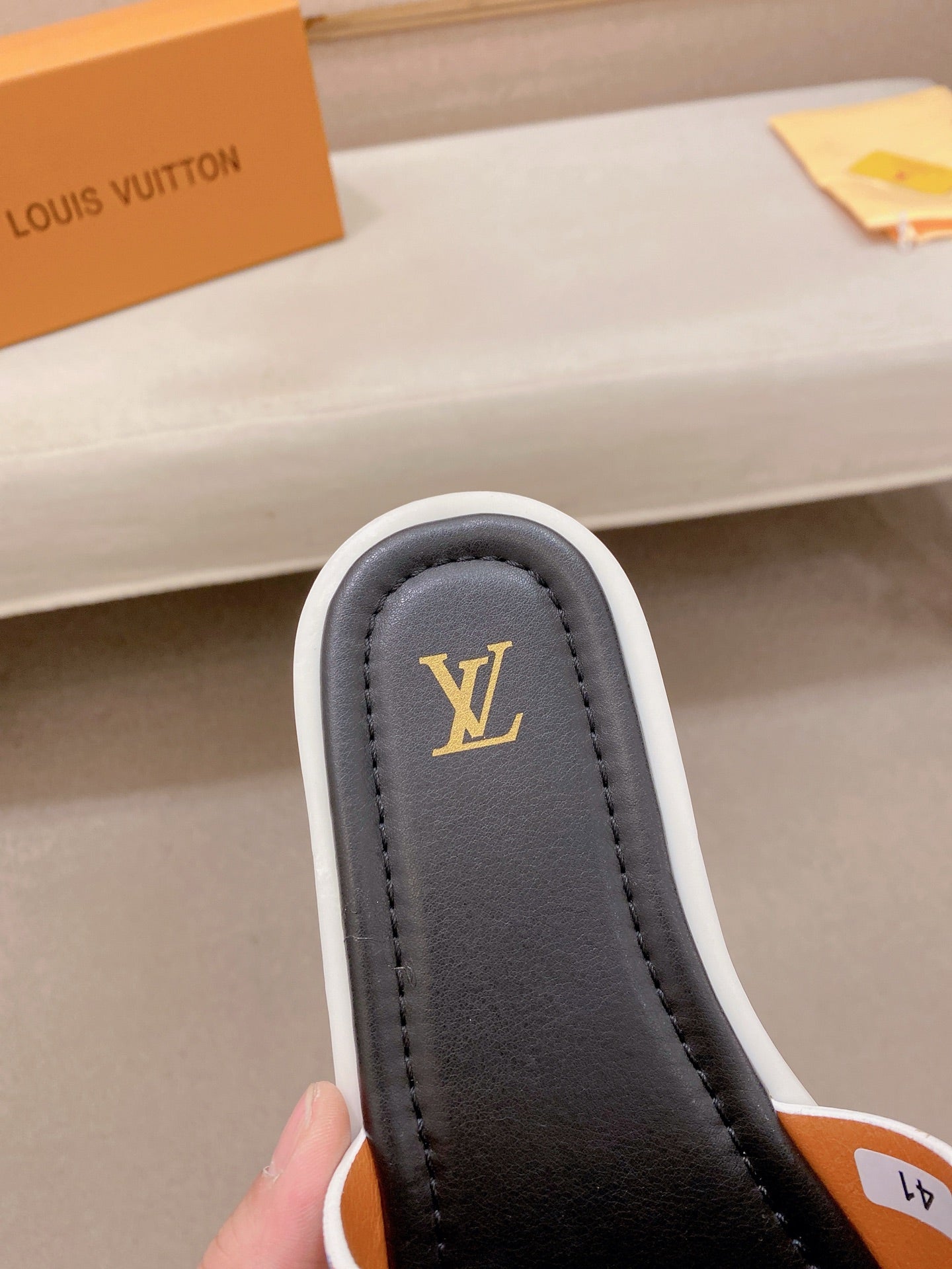 Louis Vuitton Chinelos