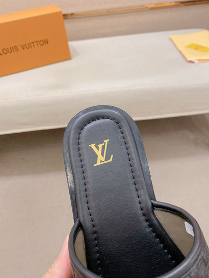 Chinelo Louis Vuitton