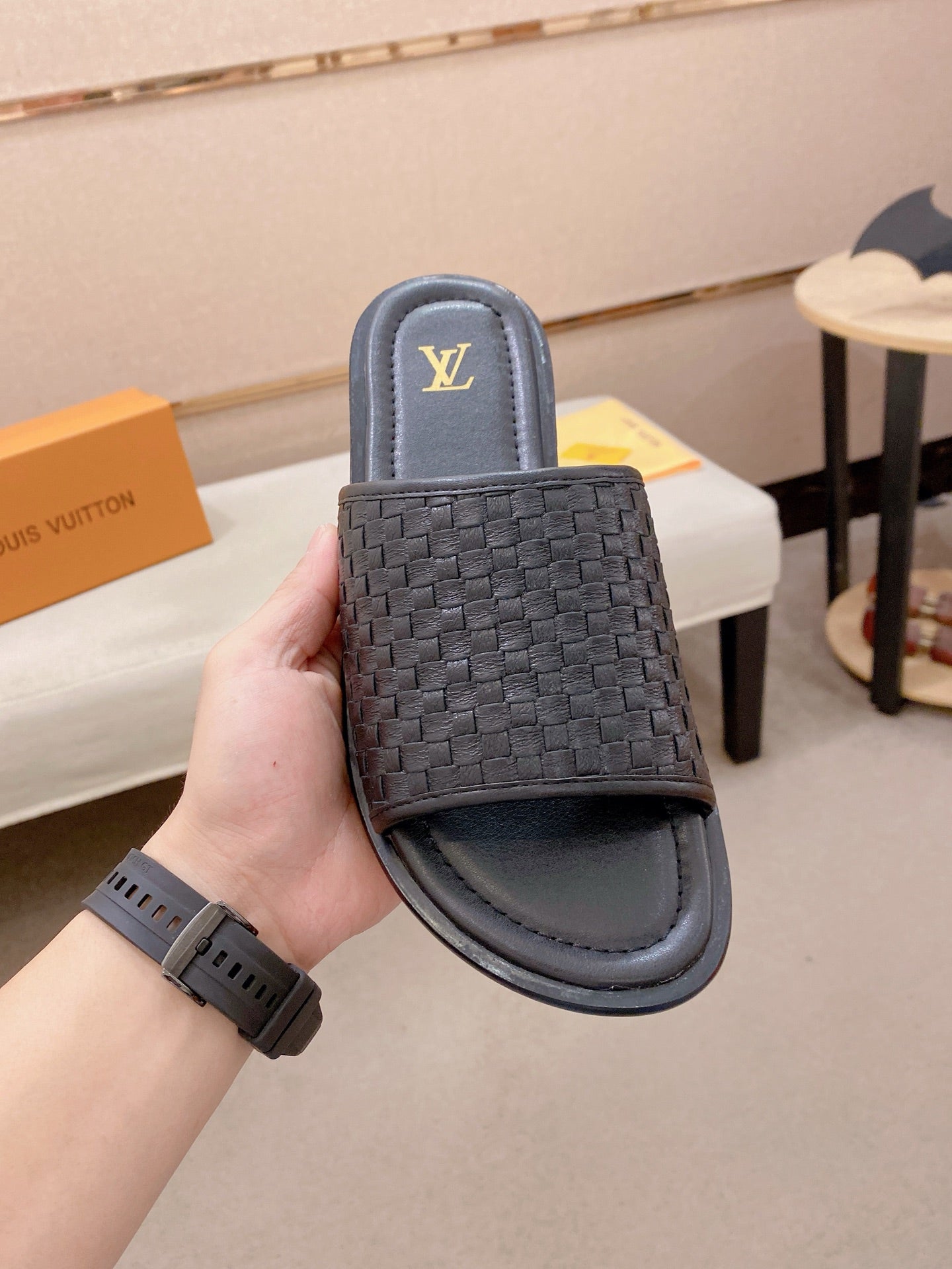 Chinelo Louis Vuitton