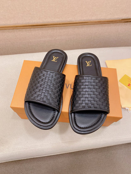 Chinelo Louis Vuitton