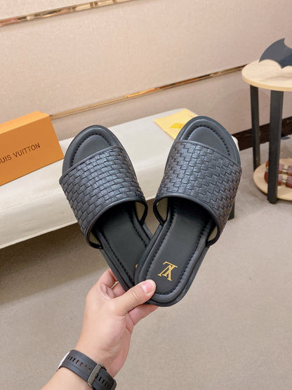 Chinelo Louis Vuitton