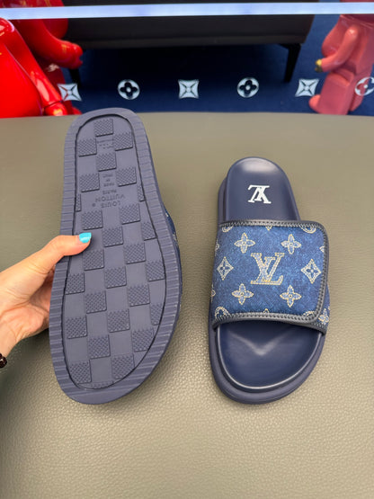 Louis Vuitton Chinelos