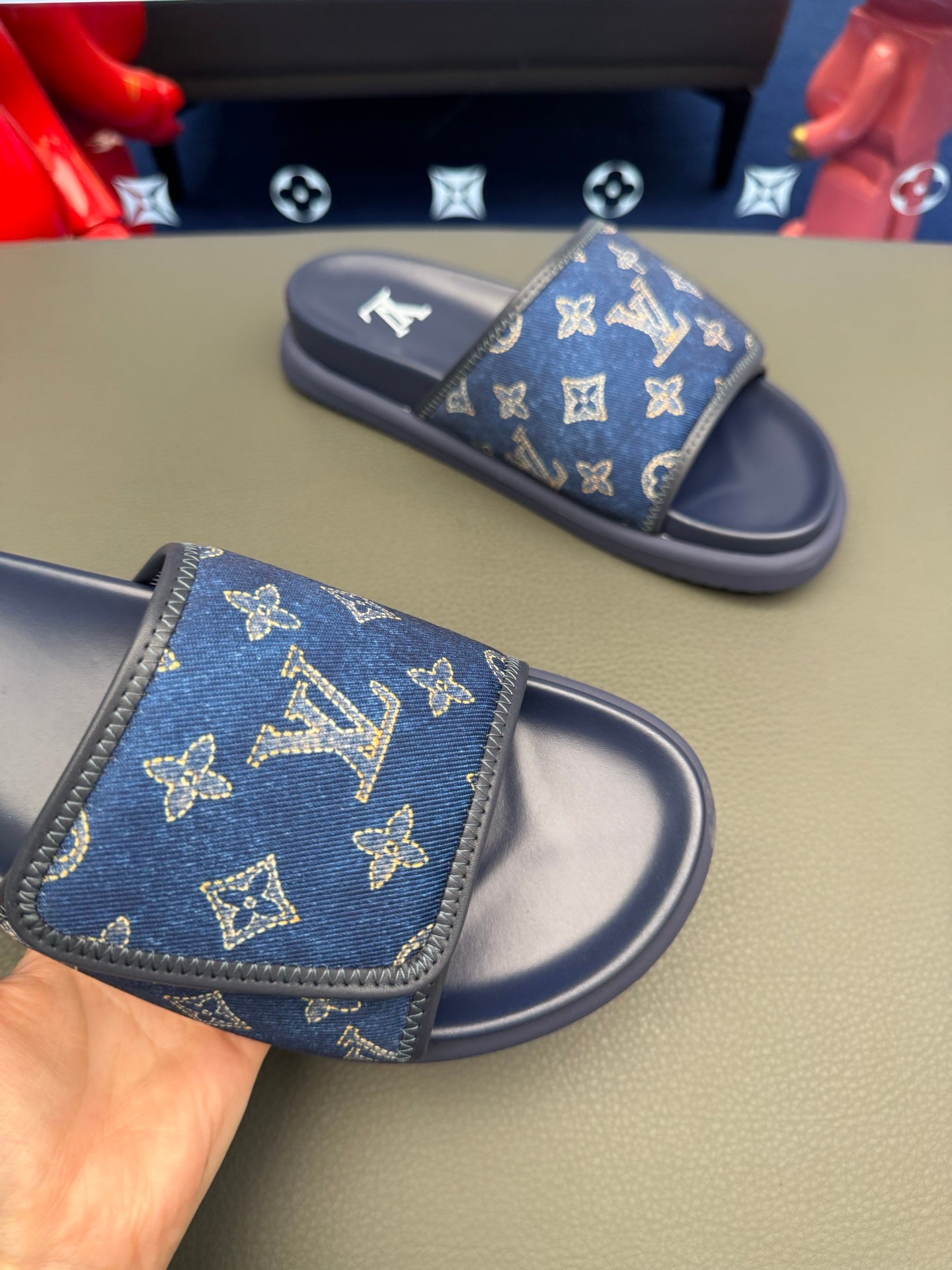 Louis Vuitton Chinelos